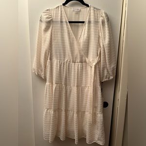 NWT Calvin Klein 3/4 sleeves faux wrap tiered dress size 2